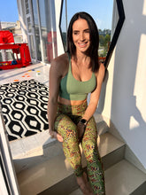 Load image into Gallery viewer, Avo Leopard Long Leggings
